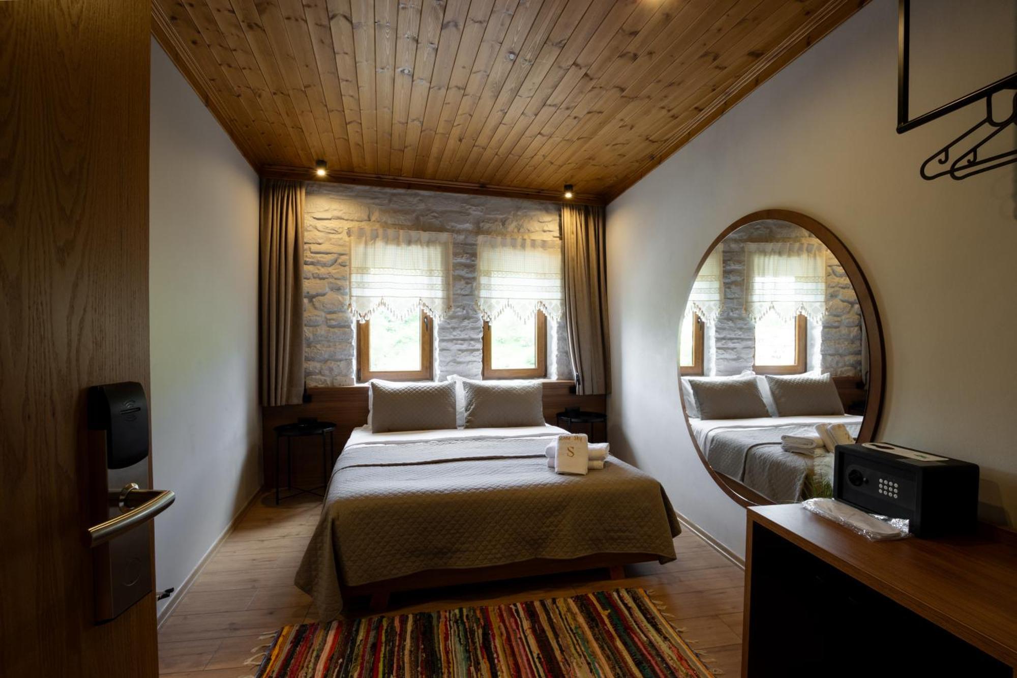 The Stone Sky Hotel Gjirokastër Exterior foto