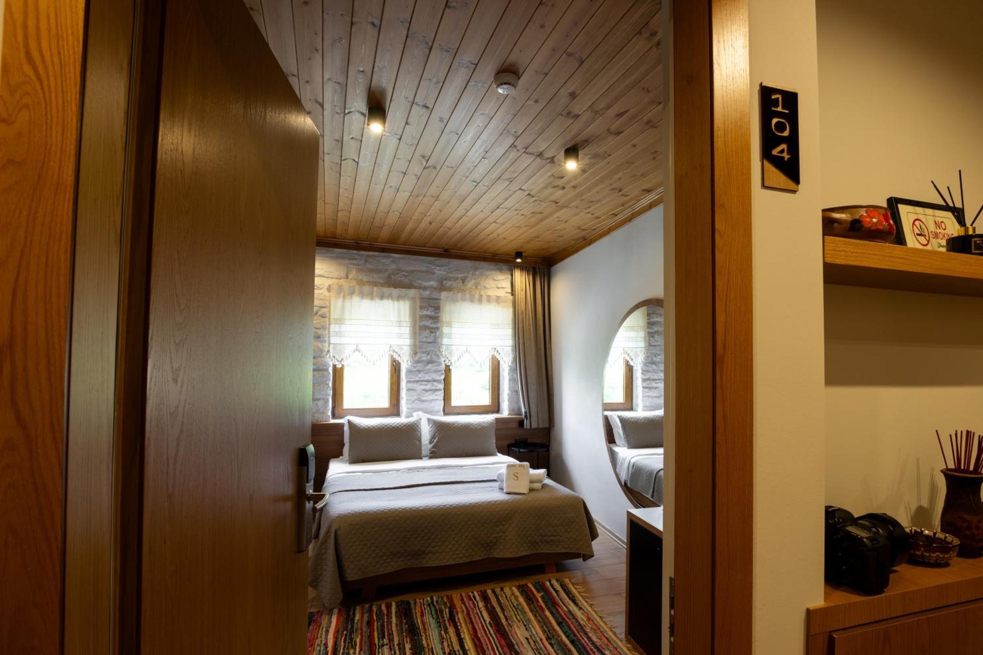 The Stone Sky Hotel Gjirokastër Exterior foto
