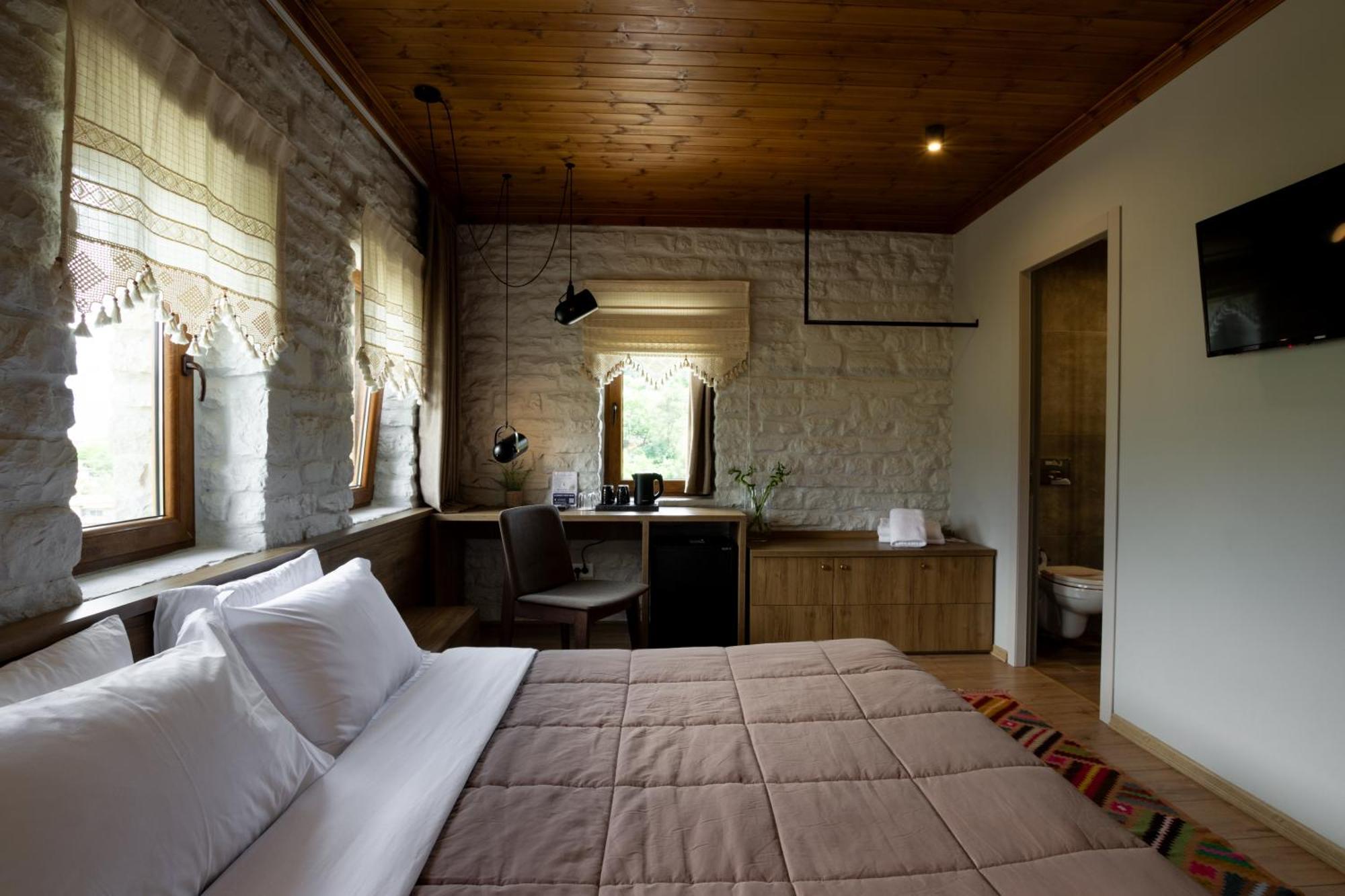The Stone Sky Hotel Gjirokastër Exterior foto