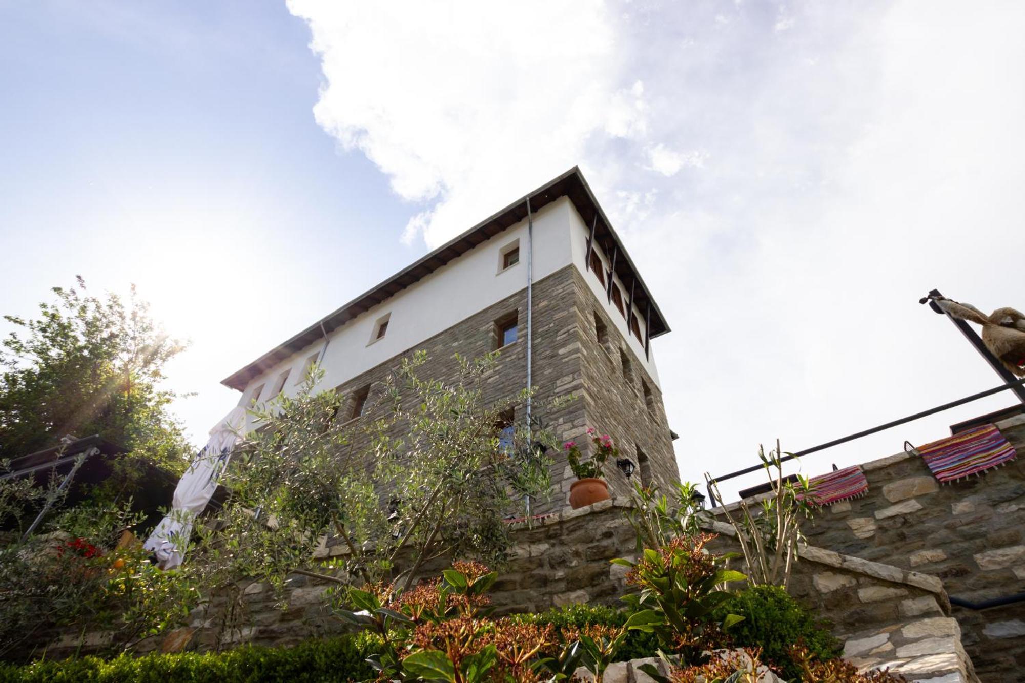 The Stone Sky Hotel Gjirokastër Exterior foto
